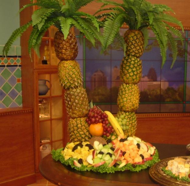 Сделать пальму из фруктов на тарелке (72 фото)