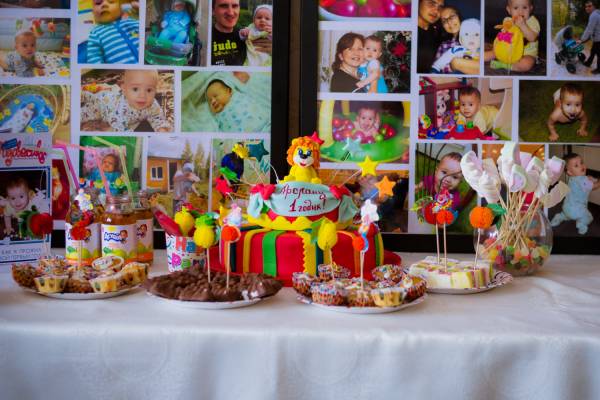 Арслану 1 годик день рождения в стиле Радуга фотографии