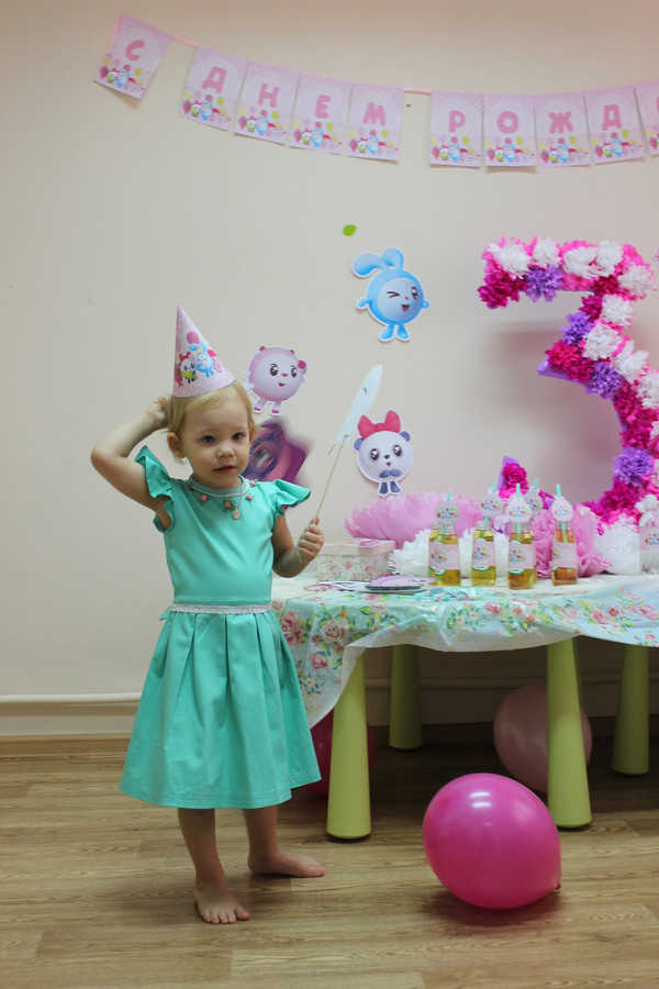 Юлии 3 годика день рождения в стиле Малышарики фотографии оформления